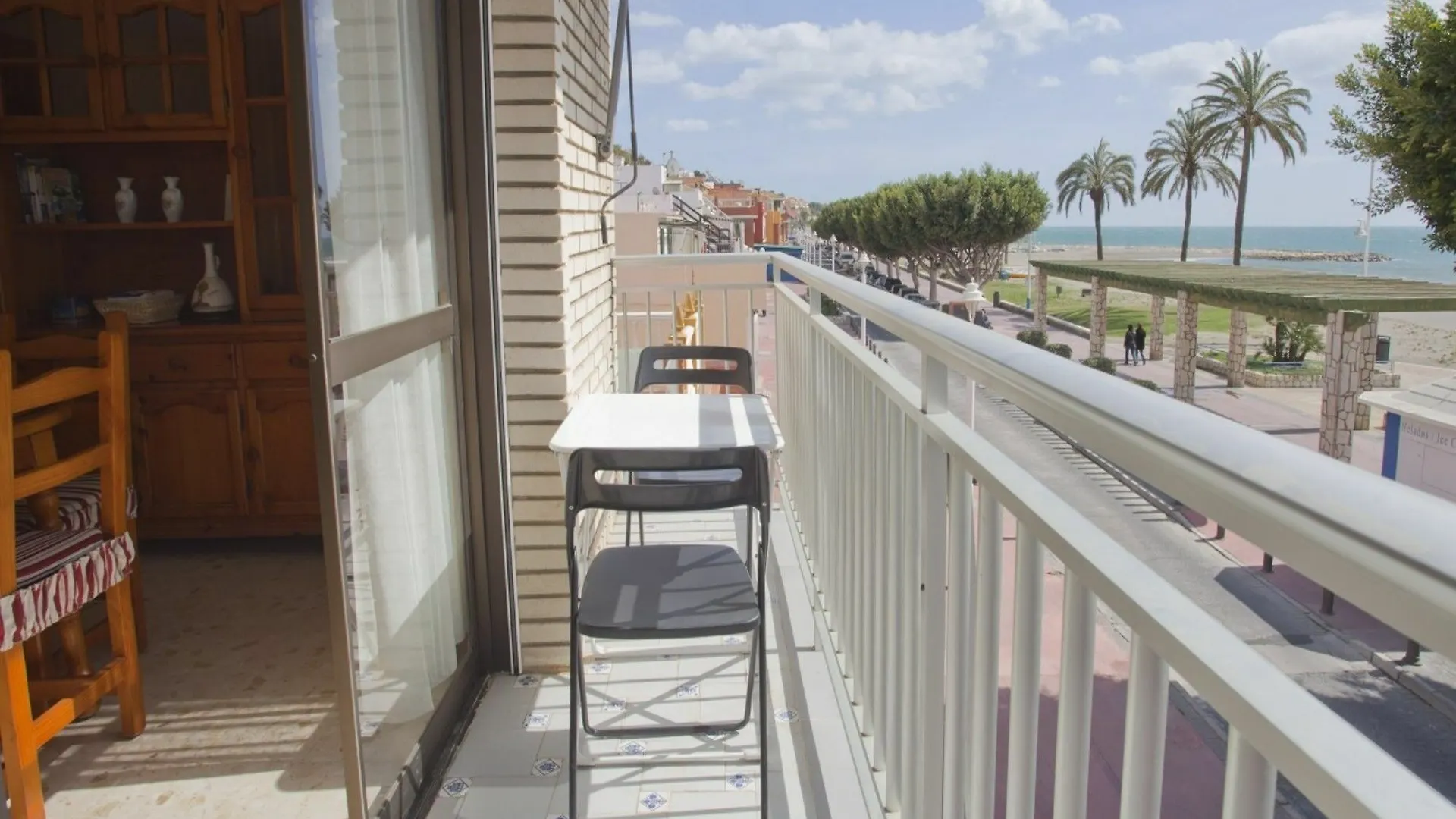Malaga 101679 3 Bedroom Apartment By Mo Rentals