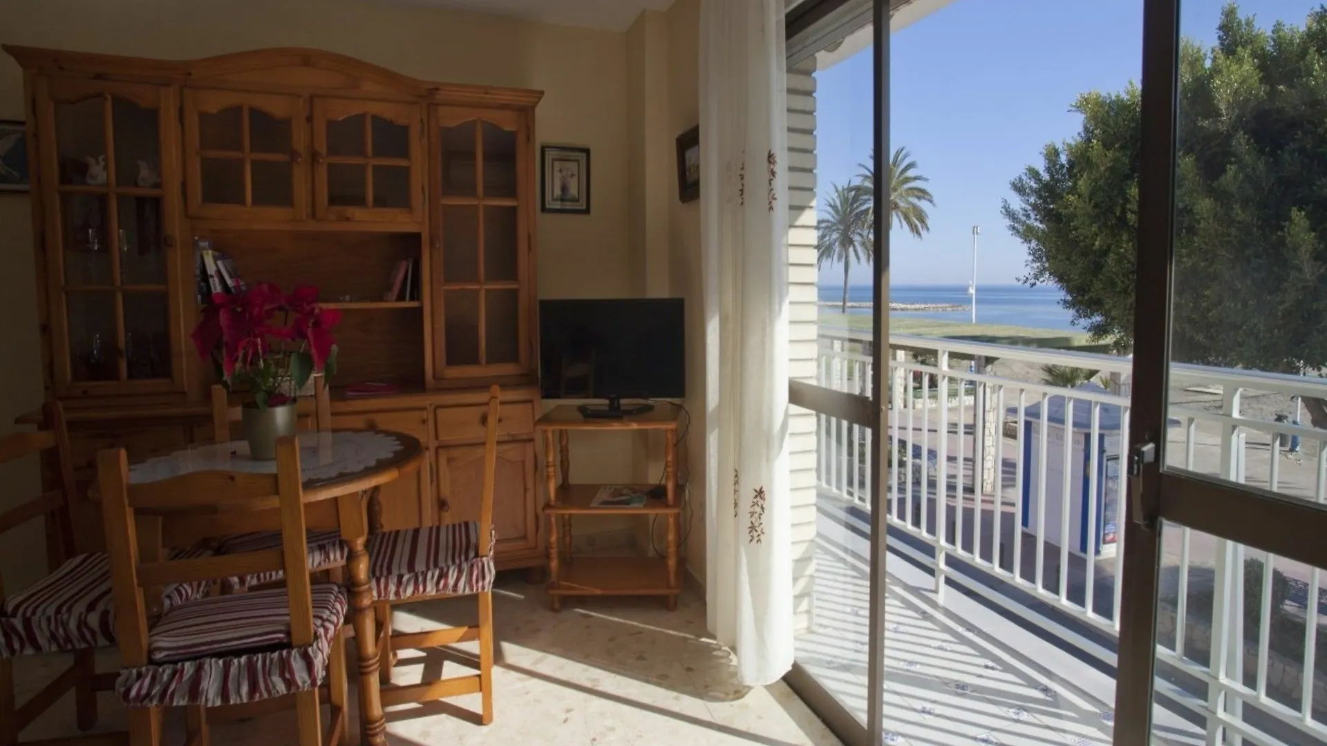 Malaga 101679 3 Bedroom Apartment By Mo Rentals 0*,  Испания